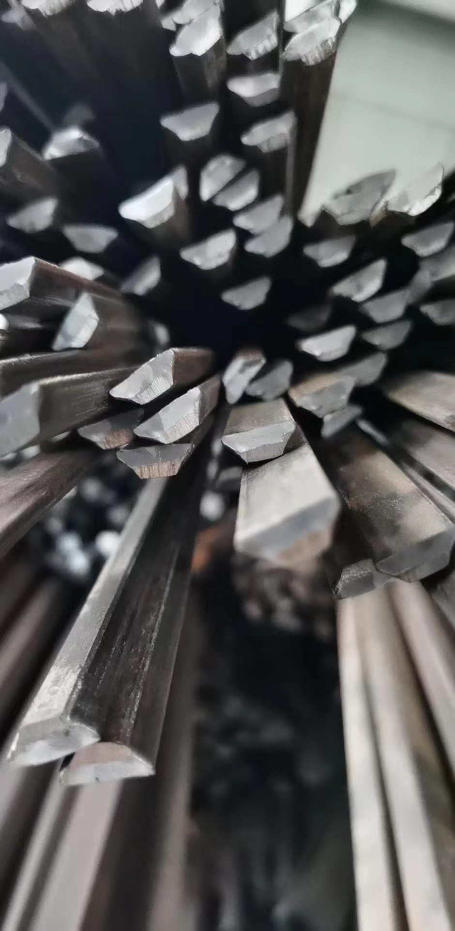 Φ63.5×7.5mm節(jié)，距:76.2mm 屏長:6m 5根/屏 材質(zhì)：SA-210C
