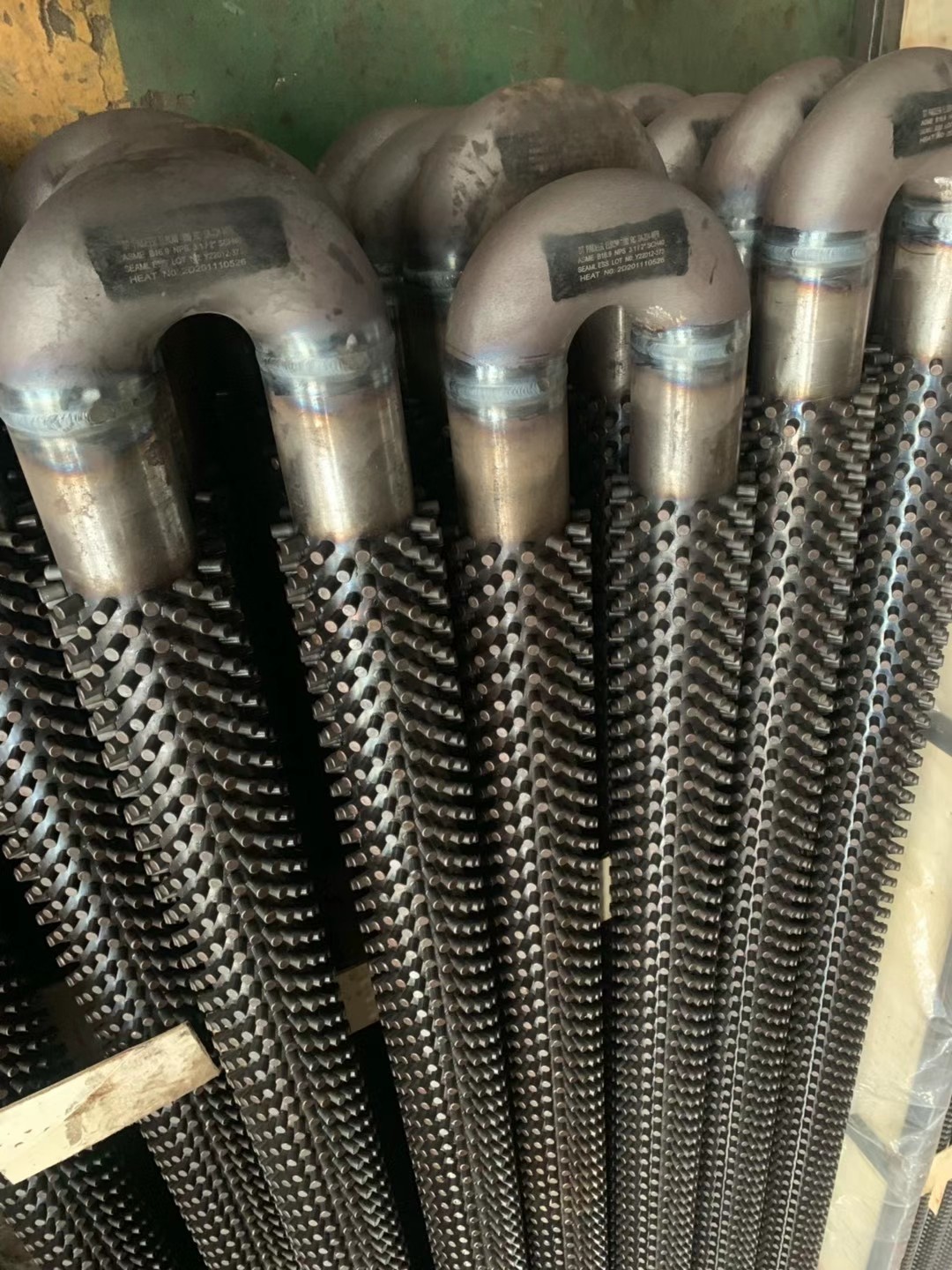 管子Φ63.5×4 ，材質(zhì)12Cr1MoVG，用于低溫再熱器